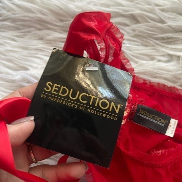 NWT fredricks of hollywood underwear ribbon - Picture 3 of 4